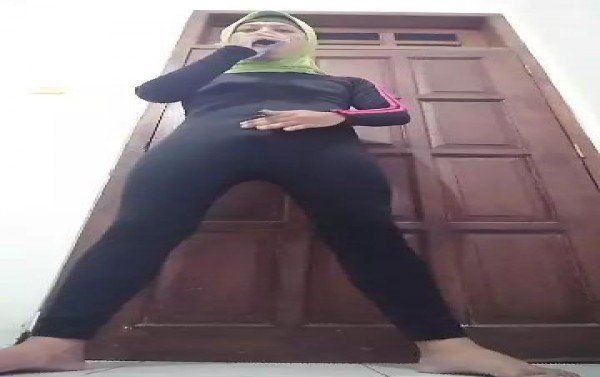 Baju Renang Hijab Blowjob Orgasme
